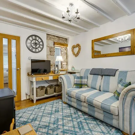 別荘 Coachhousebungalow グレンジ・オーバー・サンズ